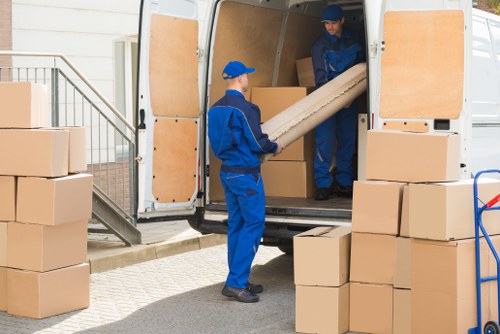 Removal team handling urgent moving services in Parsonsgreen